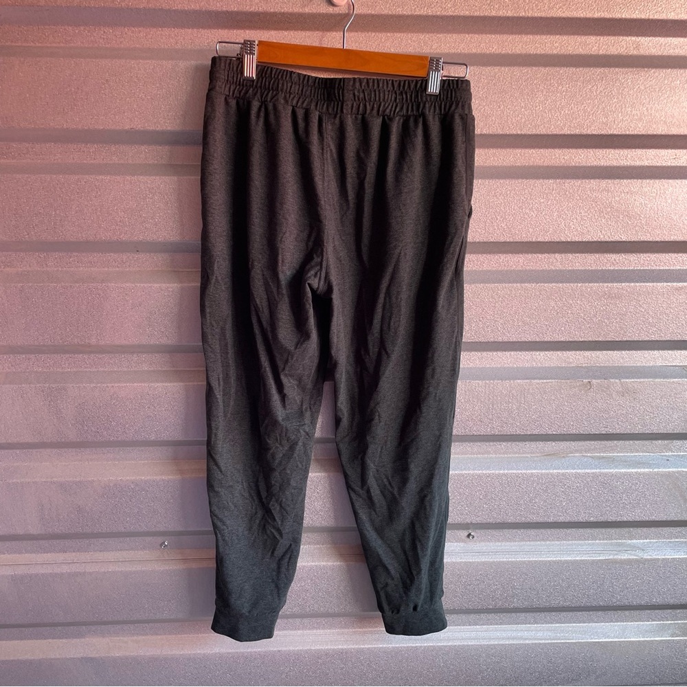 Quince flowknit Mid-Rise Joggers in heather green - Picture 5 of 9